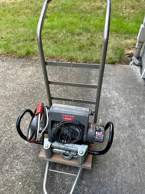 Warn Winch x8000i on Receiver Mount