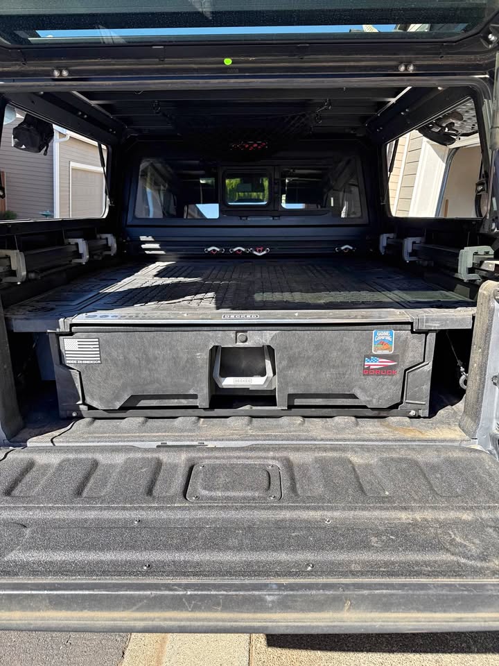 DECKED Single Drawer System – Jeep Gladiator 5’ Bed in Wilsonville, OR (photo 1)