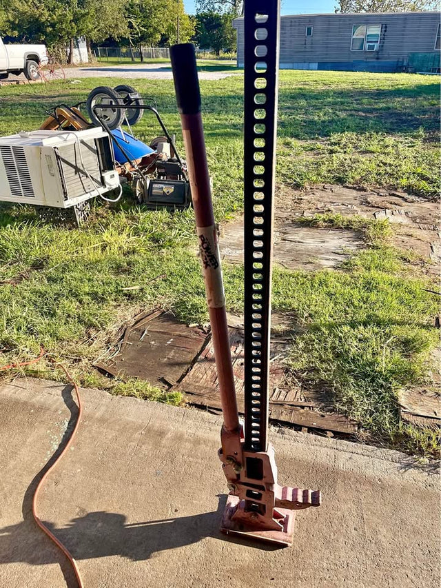 Hi lift jack in Whitewright, TX (photo 1)
