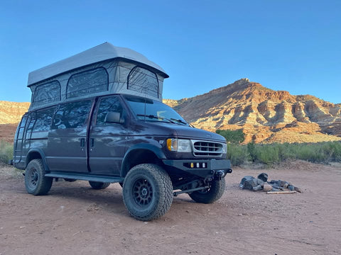 2001 Ford e350 ext body w/ 7.3l diesel, 4x4, & pop-top