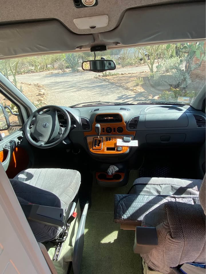 2005 Freightliner Sprinter Leasure Travel Van in Oracle, AZ (photo 4) — photo 4