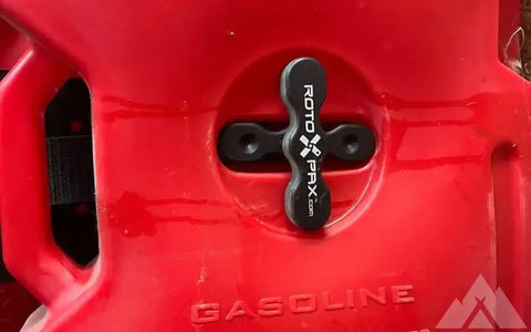 2 Gasoline containers and mounting for off roading