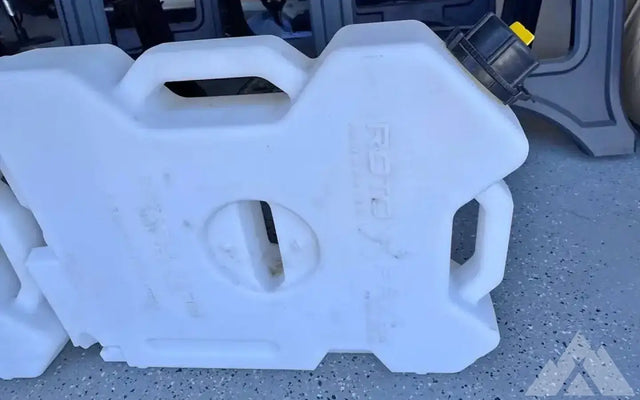 2 Rotopax 2 gallon with mounting kit — photo 2