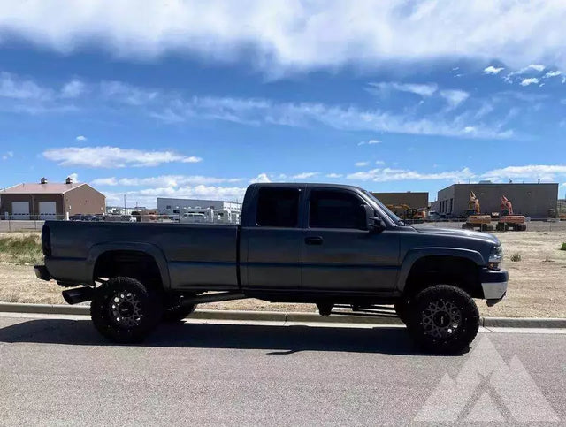 2001 Chevrolet Silverado 2500 Pickup — photo 3
