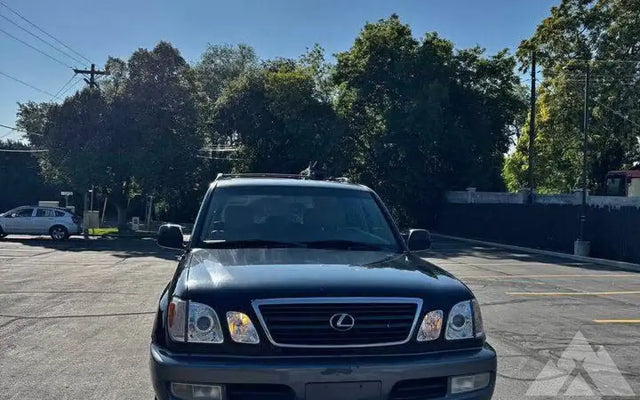 2001 Lexus LX 470 — photo 2