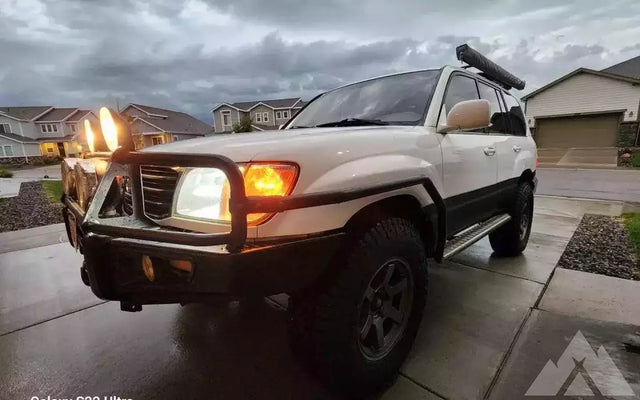 2001 Toyota Land Cruiser — photo 2