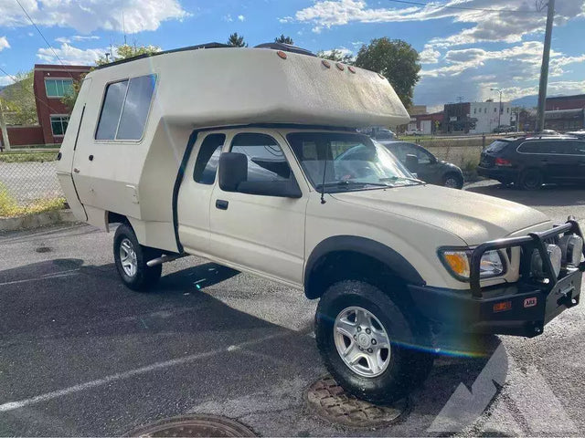 2001 Toyota Tacoma — photo 2