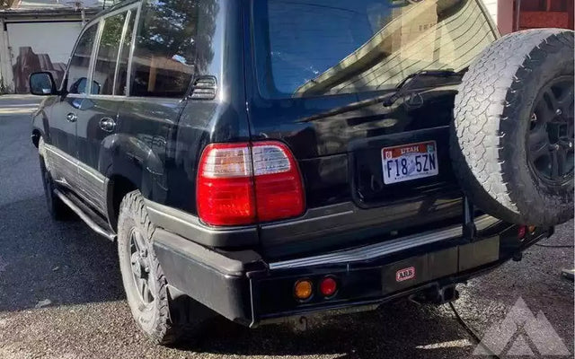 2002 Lexus LX 470 — photo 2