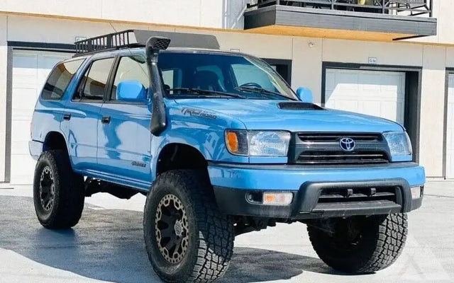 2002 Toyota 4Runner — photo 2