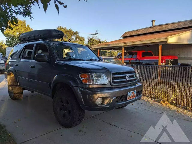 2002 Toyota Sequoia — photo 2