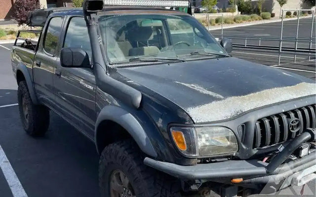 2002 Toyota Tacoma — photo 2