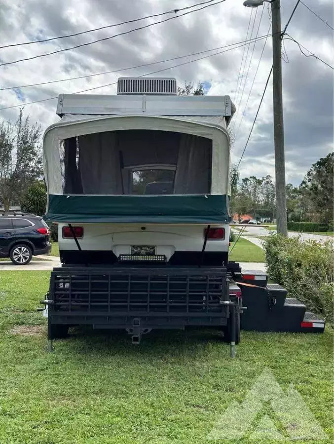 2003 Fleetwood tao — used overland trailer for sale in Lakeland, FL (photo 3) — photo 3