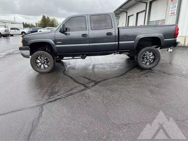 2004 Chevrolet Silverado 2500 Pickup — photo 2