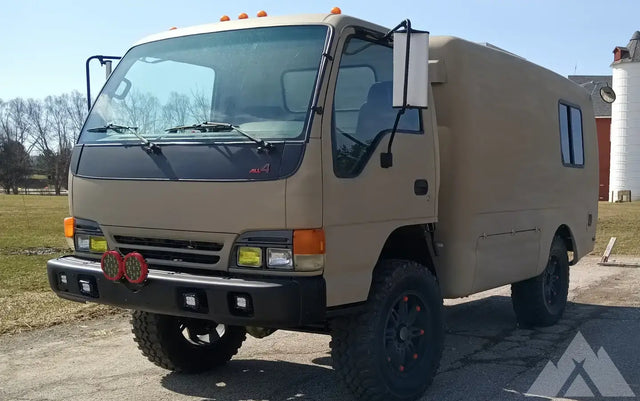 2004 Isuzu Pickup — photo 3