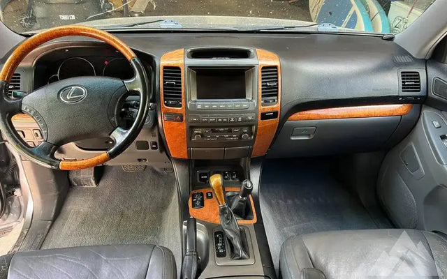 2004 Lexus GX 470 — photo 3