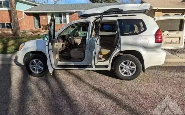 2004 Lexus GX 470 — photo 3