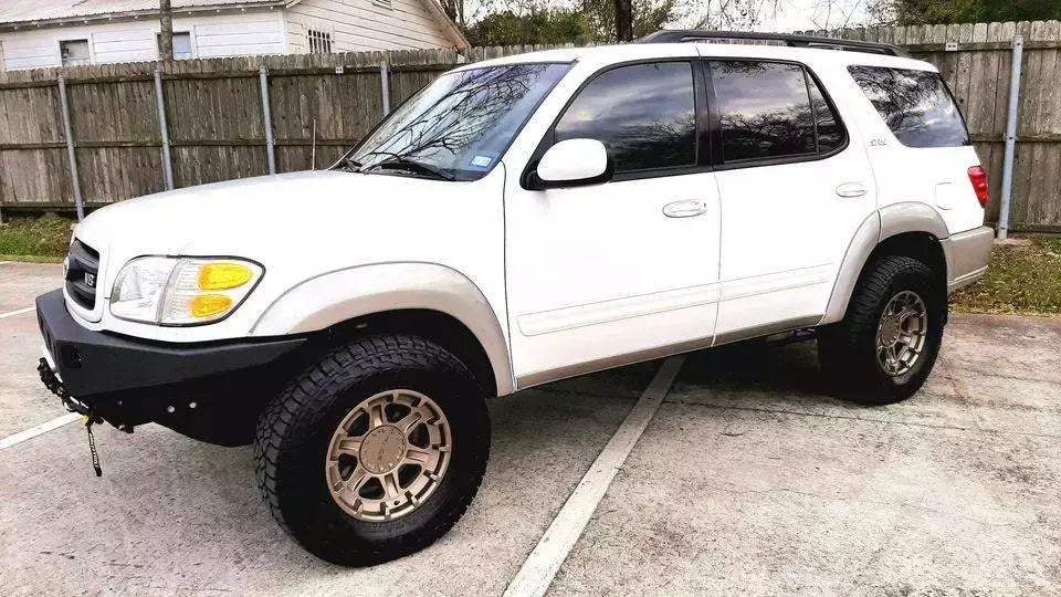 2004 Toyota Sequoia — used overland rig for sale in Conroe, TX (photo 2) — photo 2