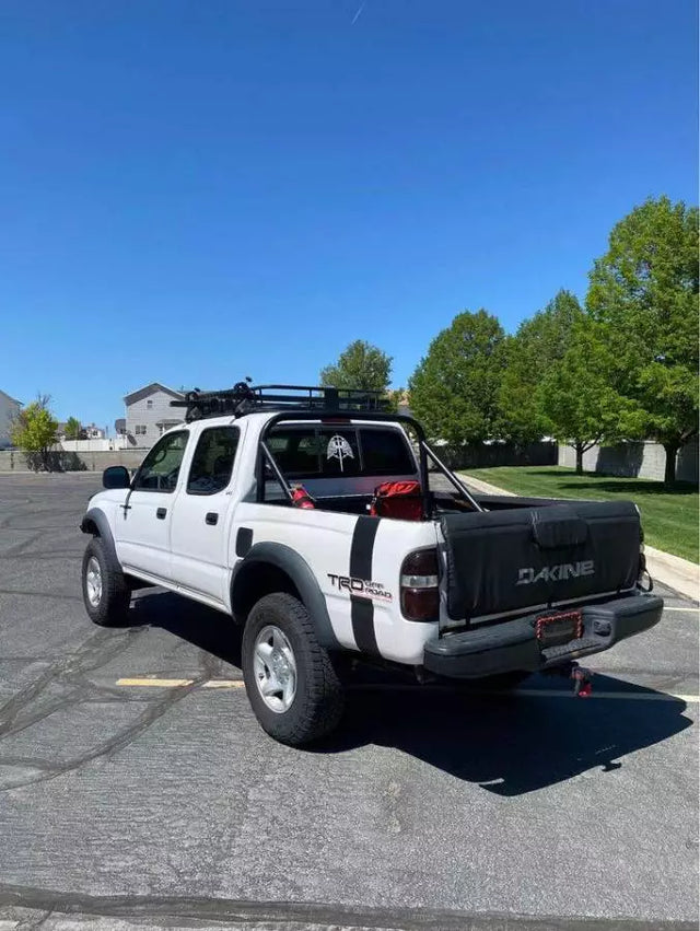 2004 Toyota Tacoma — photo 2