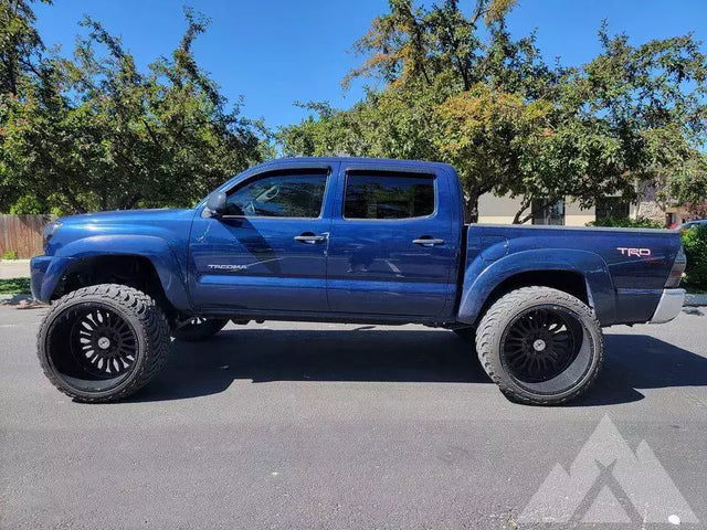 2005 Toyota Tacoma — photo 2