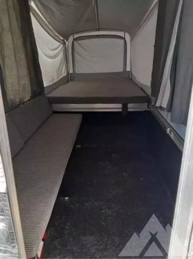 2006 Fleetwood Neon — used overland trailer for sale in Orem, UT (photo 3) — photo 3