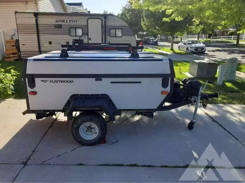 2006 Fleetwood Neon — used overland trailer for sale in Orem, UT — photo 1