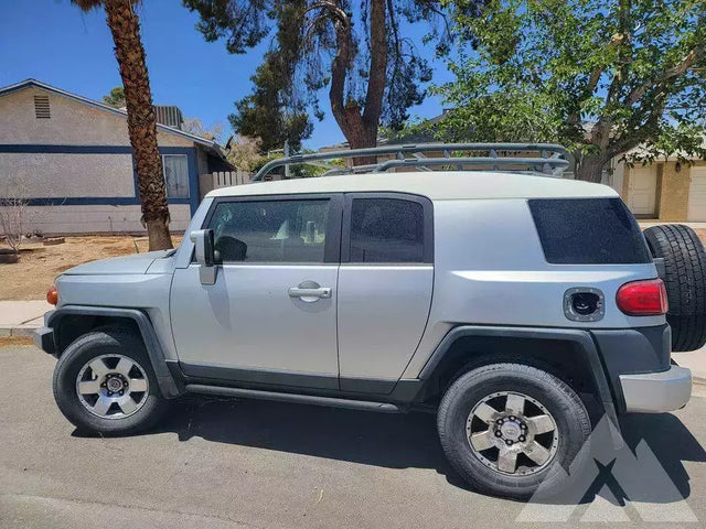 2007 Toyota FJ Cruiser — photo 2