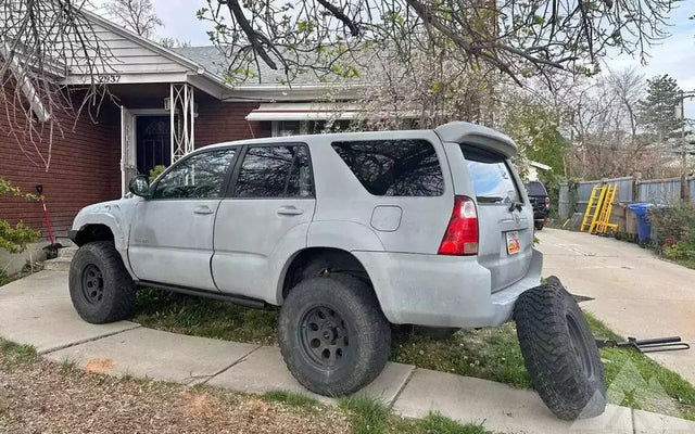 2008 Toyota 4Runner — photo 2