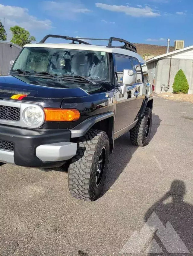 2008 Toyota FJ Cruiser — photo 2