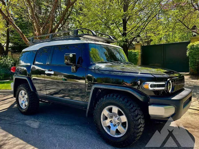 2008 Toyota FJ Cruiser — photo 2