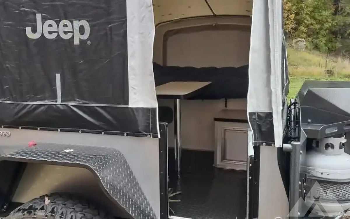 2009 featherlight jeep — used overland trailer for sale in Flagstaff, AZ (photo 4) — photo 4