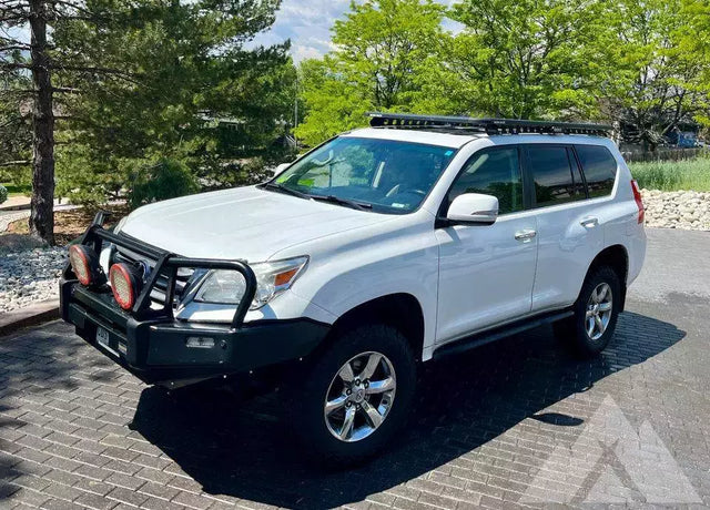 2010 Lexus GX 460 — photo 2