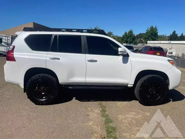 2010 Lexus GX 460 — photo 2