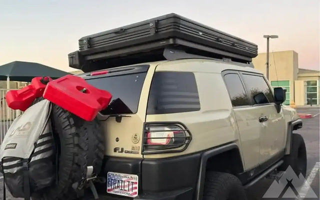 2010 Toyota FJ Cruiser — photo 3