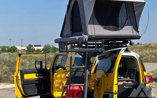 2010 Toyota FJ Cruiser — photo 2