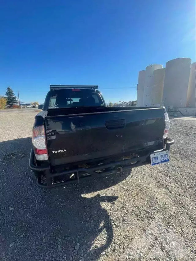 2010 Toyota Tacoma — photo 3