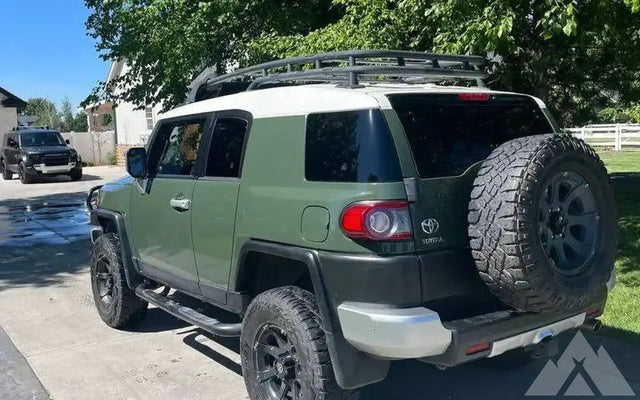 2012 Toyota FJ Cruiser — photo 2