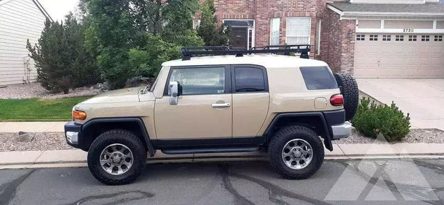 2012 Toyota FJ Cruiser — photo 2