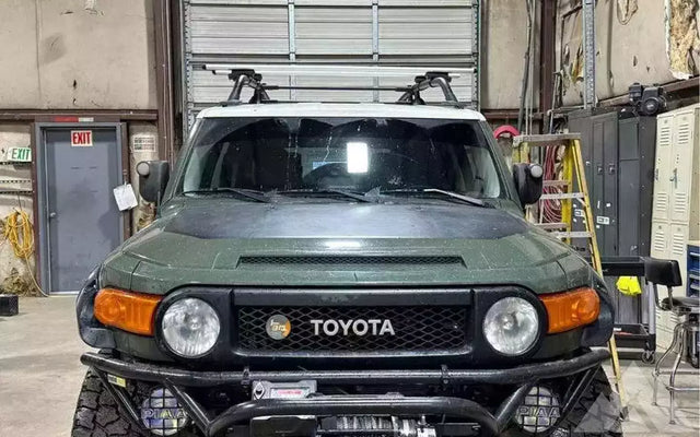 2012 Toyota FJ Cruiser — photo 2