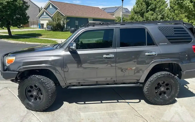 2013 Toyota 4Runner — photo 2