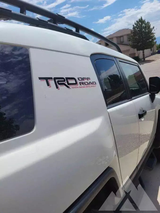2013 Toyota FJ Cruiser — photo 2