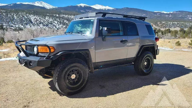2013 Toyota FJ Cruiser — photo 2