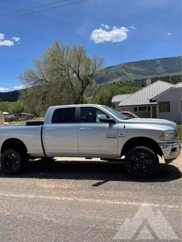 2014 Dodge Ram 3500 Pickup — photo 3