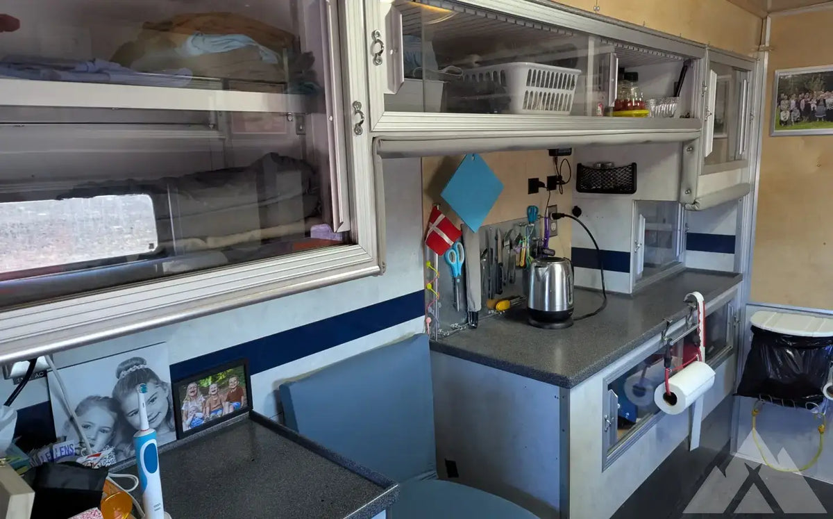 2014 Ford Econoline — used overland rig for sale in Seattle, WA (photo 3) — photo 3