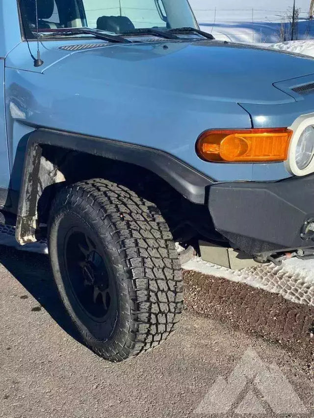 2014 Toyota FJ Cruiser — photo 2
