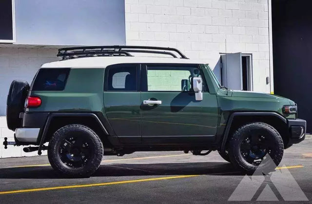 2014 Toyota FJ Cruiser — photo 3