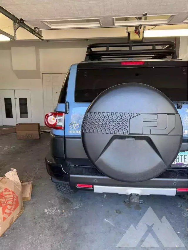 2014 Toyota FJ Cruiser — photo 2