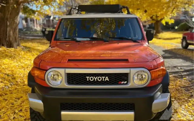 2014 Toyota FJ Cruiser — photo 2