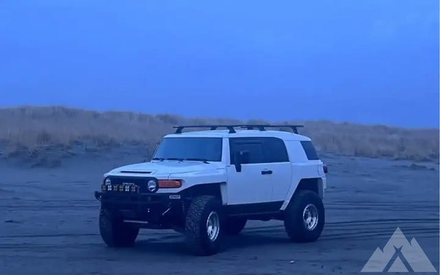 2014 Toyota FJ Cruiser — photo 3