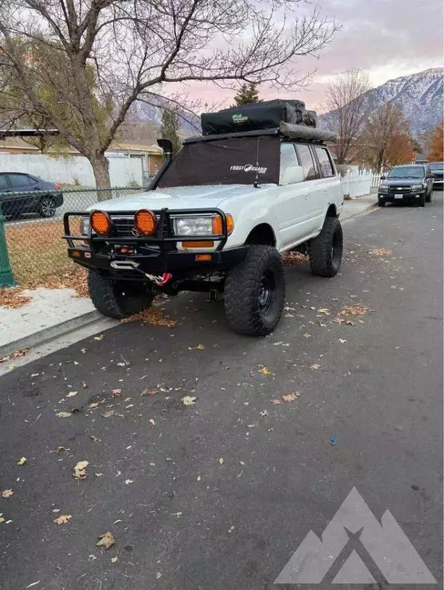 2014 Toyota Land Cruiser — photo 2