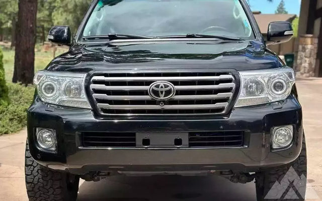 2015 Toyota Land Cruiser — photo 2